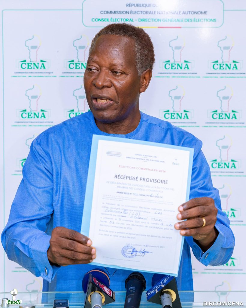 574061324_1260342599460141_7659852721448463200_n-819x1024 Communales 2026 : Les Démocrates obtiennent leur récépissé provisoire — « Nous vaincrons », lance Éric Houndété