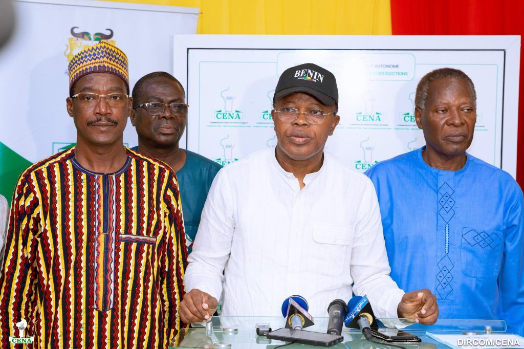 574360237_1260342522793482_4528851184872052372_n-1024x682 Communales 2026 : Les Démocrates obtiennent leur récépissé provisoire — « Nous vaincrons », lance Éric Houndété