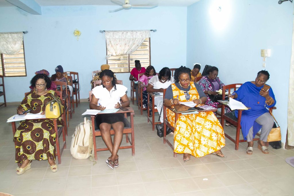 AG-PFOF_66-1024x683 Naissance de la Plateforme faîtière des Organisations et Mouvements Féminins et Féministes du Bénin (PFOF-Bénin): Une nouvelle coalition pour renforcer la lutte en faveur des droits des femmes