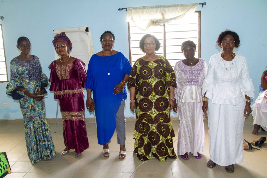 AG-PFOF_85-1024x683 Naissance de la Plateforme faîtière des Organisations et Mouvements Féminins et Féministes du Bénin (PFOF-Bénin): Une nouvelle coalition pour renforcer la lutte en faveur des droits des femmes