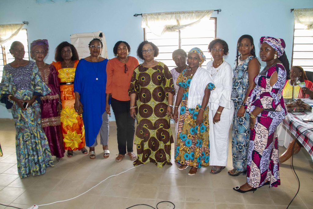 AG-PFOF_86-1024x683 Naissance de la Plateforme faîtière des Organisations et Mouvements Féminins et Féministes du Bénin (PFOF-Bénin): Une nouvelle coalition pour renforcer la lutte en faveur des droits des femmes